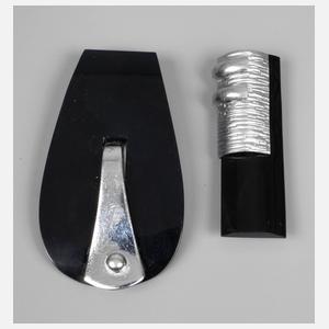 Zwei Clips, wohl Jakob Bengel