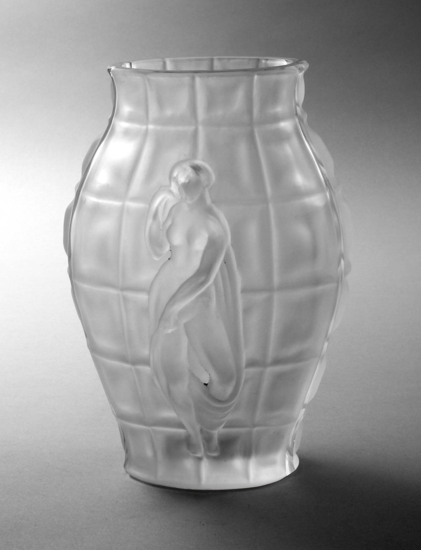 René Lalique Vase mit weiblichen Aktfiguren