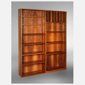 Großes Bücherregal