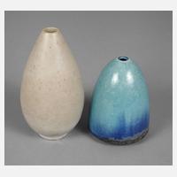 Zwei kleine Vasen111