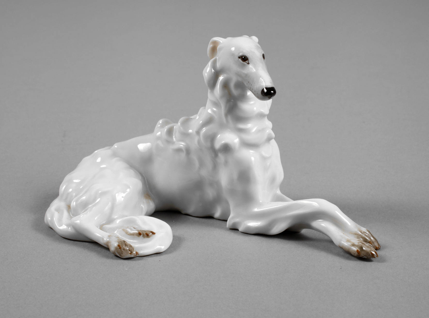 Augarten Wien liegender Barsoi