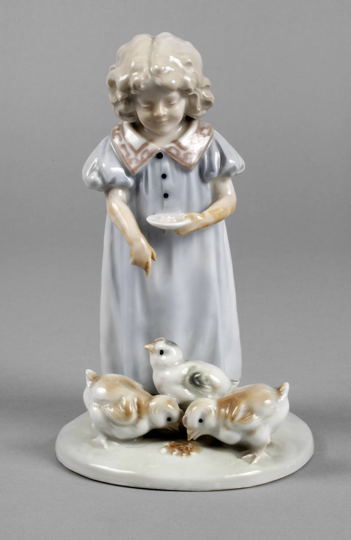 Ilmenau Kinderfigur mit Küken