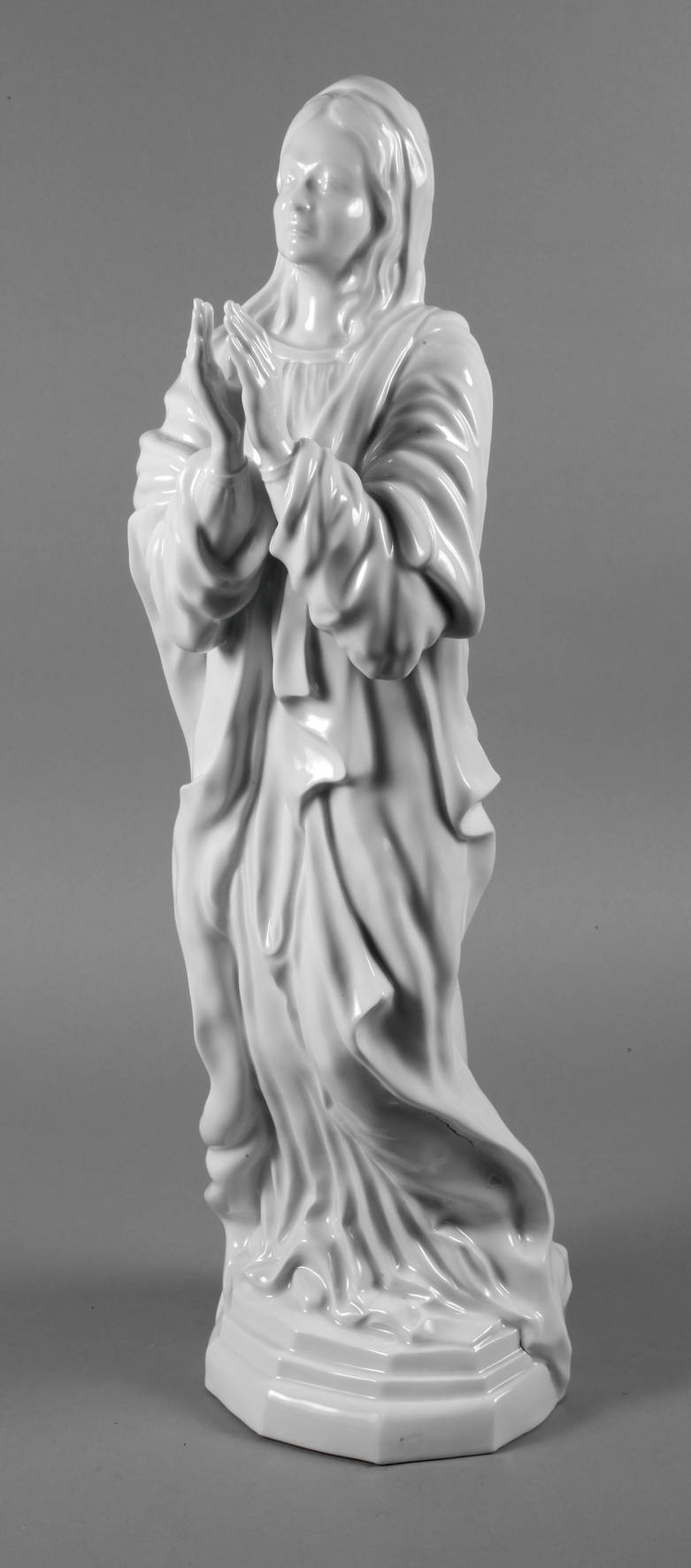 Große Porzellanfigur büßende Magdalena