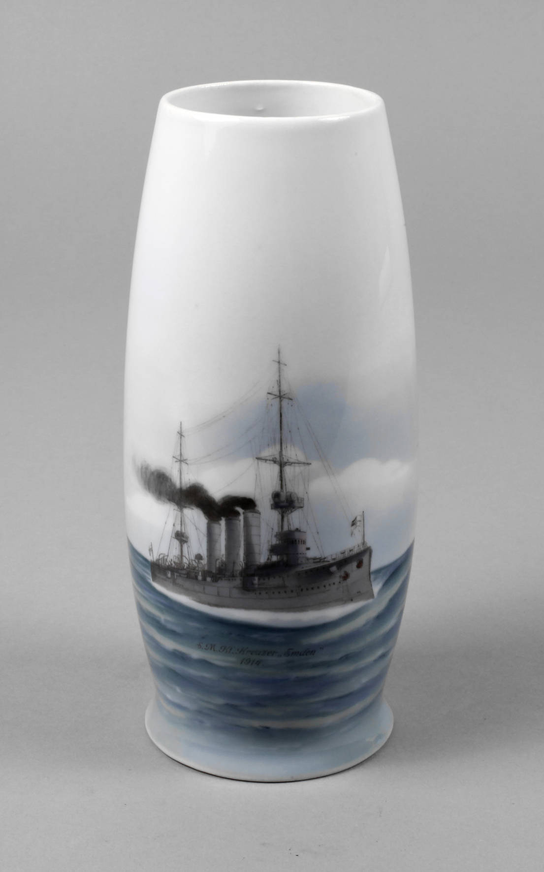 Metzler & Ortloff Vase ”Kreuzer Emden”