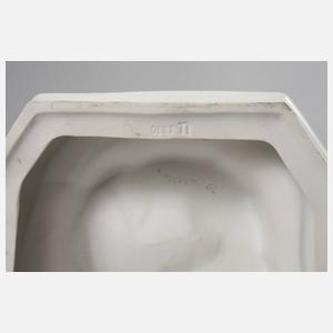 Schwarzburg Papagei mit Maiskolben