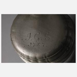 Großer Fayencewalzenkrug