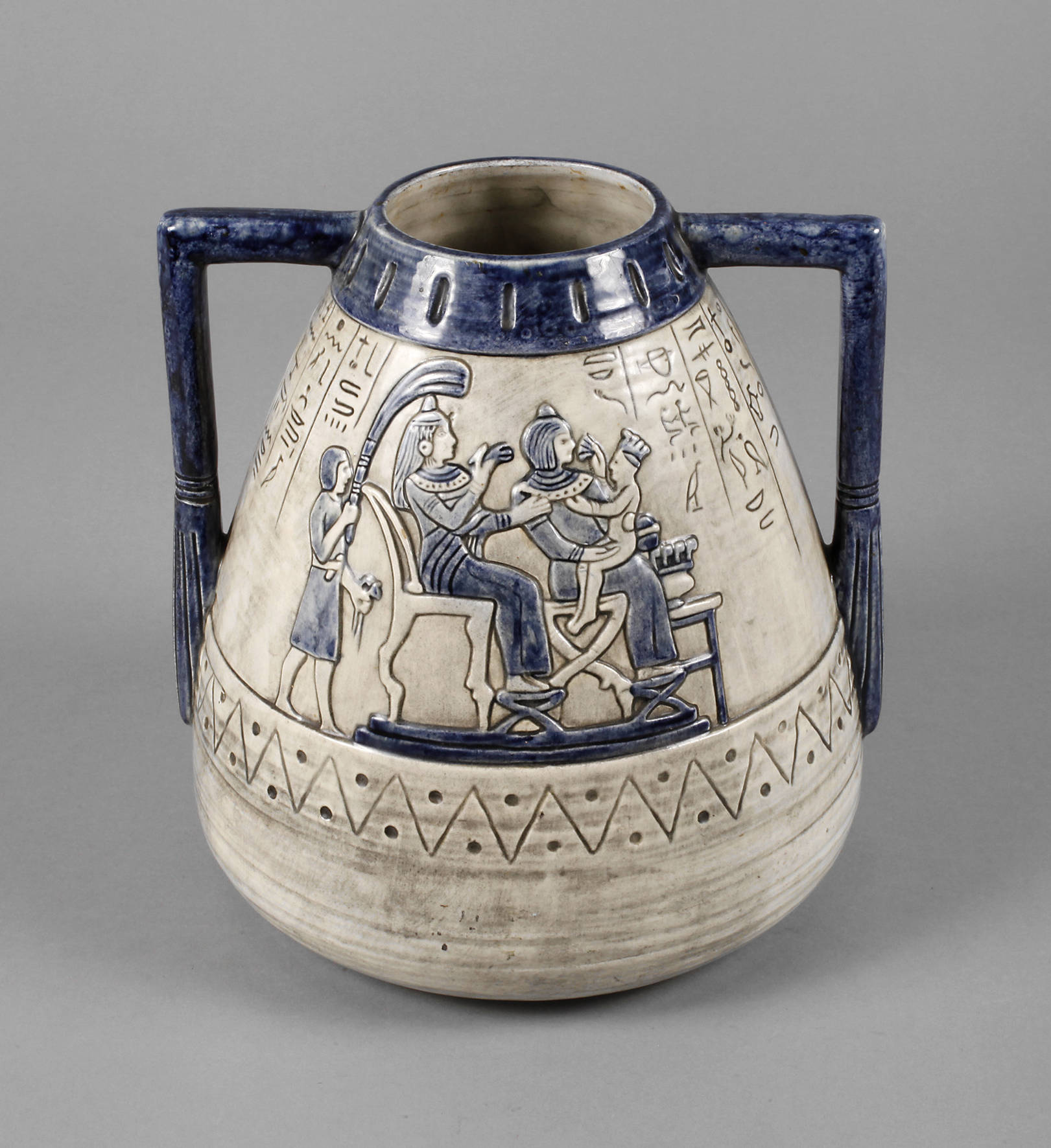 Julius Dressler Vase ägyptisches Motiv