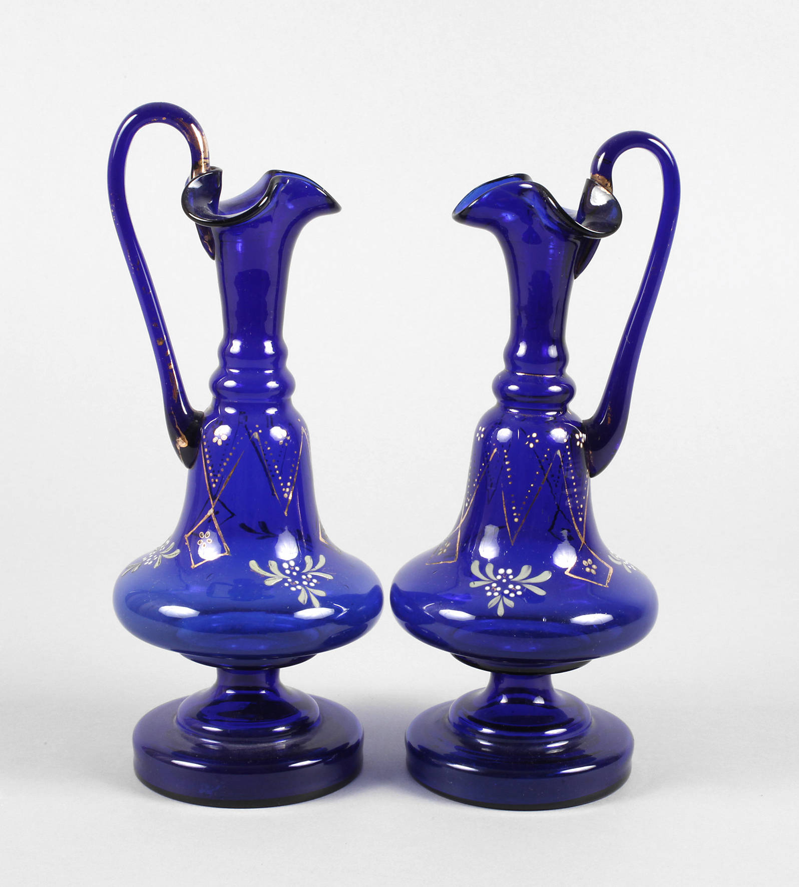 Paar Henkelvasen Emailmalerei