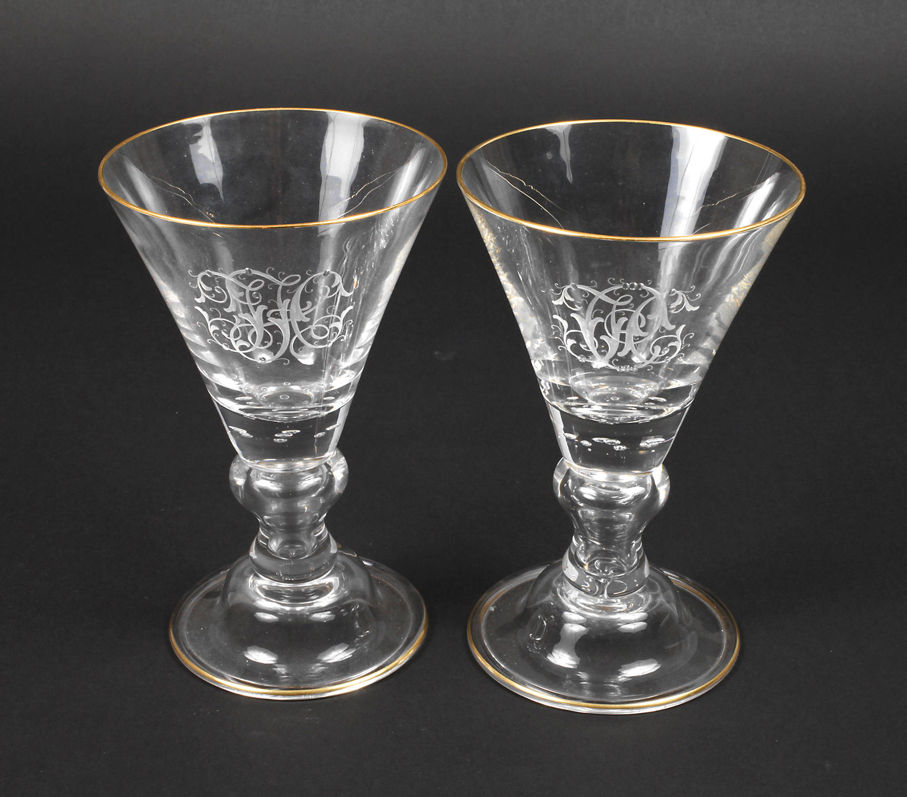 Zwei große Kelchgläser Historismus