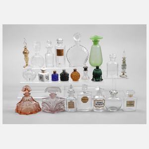 Konvolut Parfumflakons und Riechfläschchen