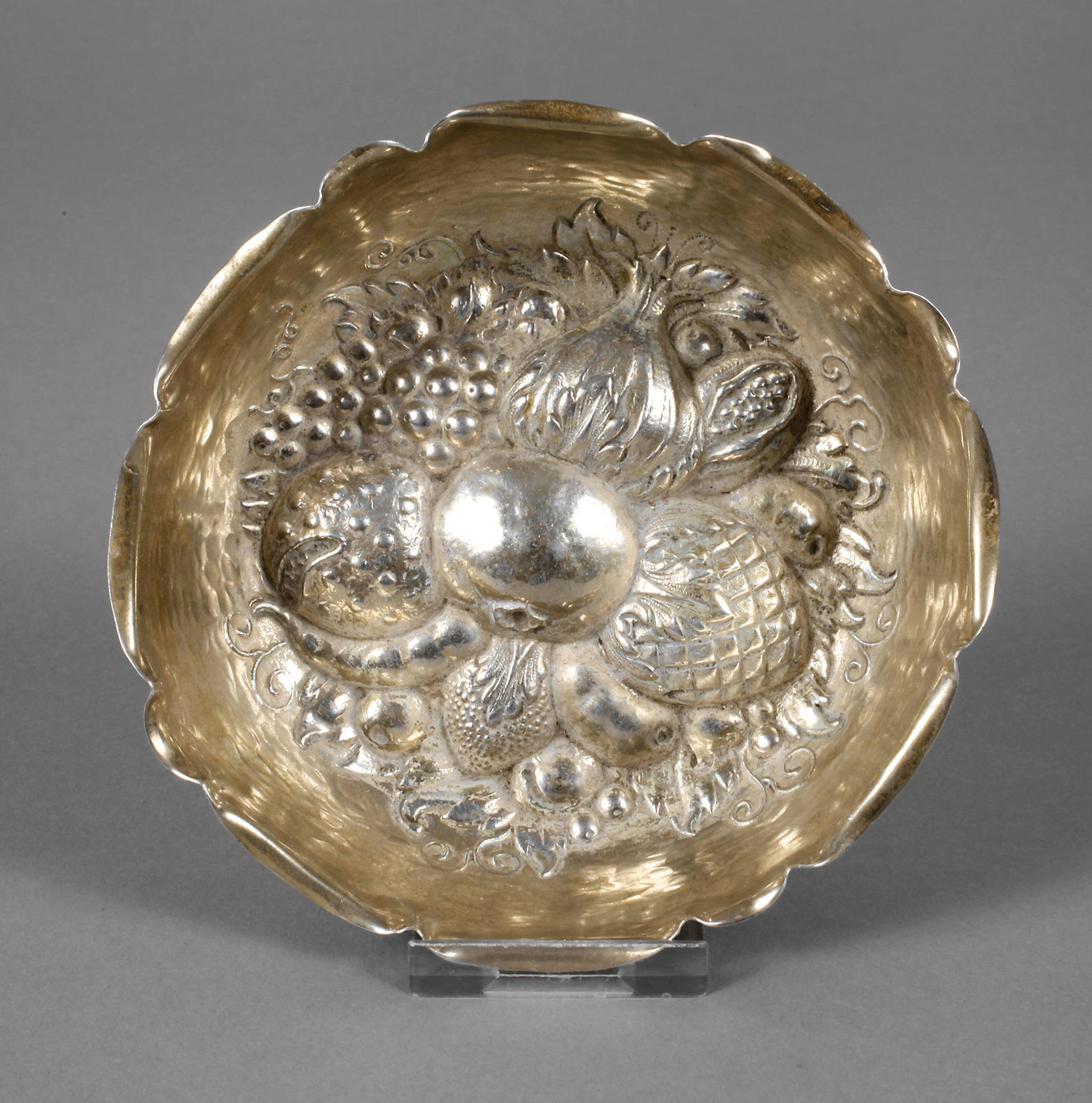 Silberschälchen im Barockstil