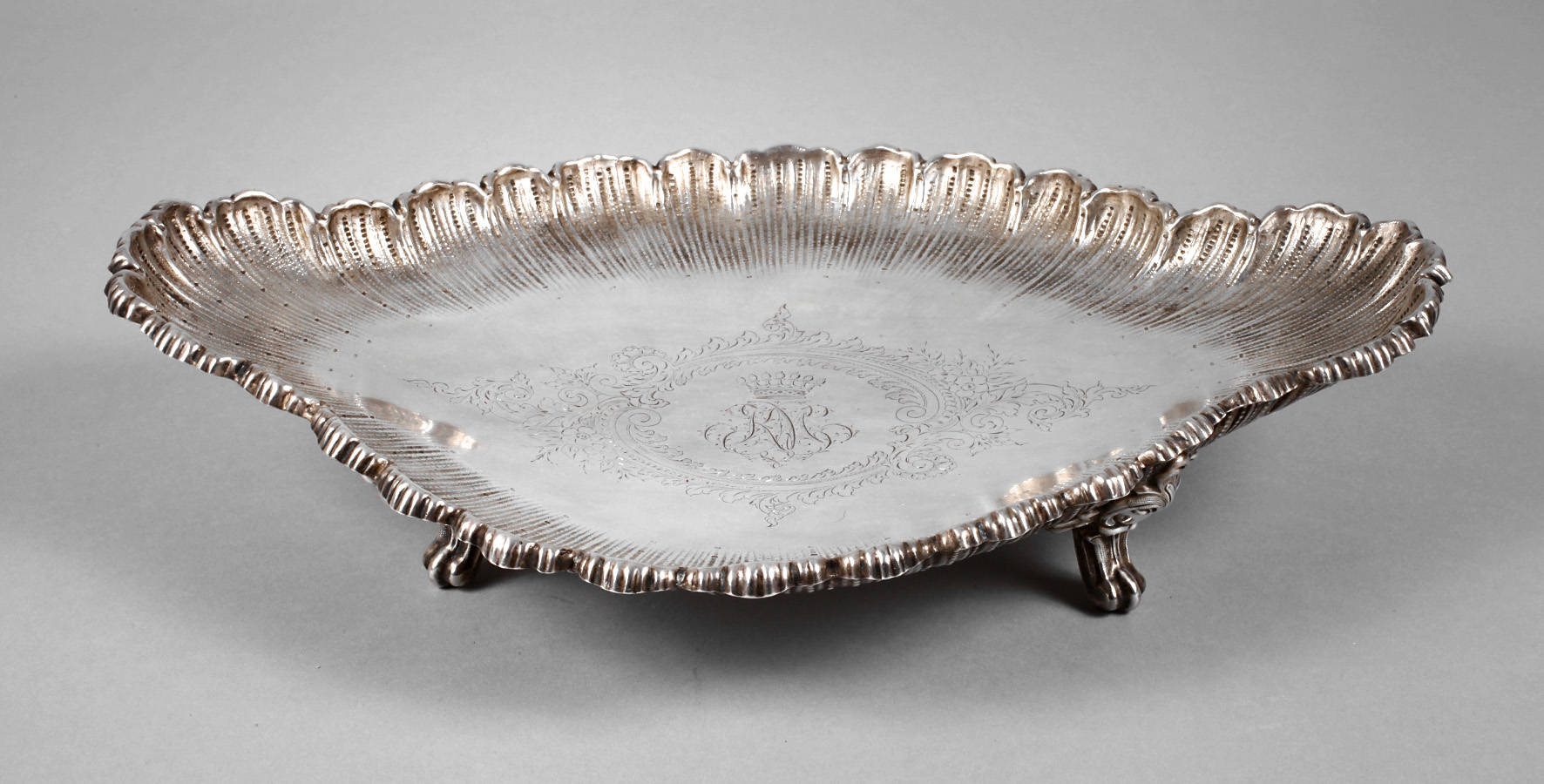 Silberschale aus Adelsbesitz