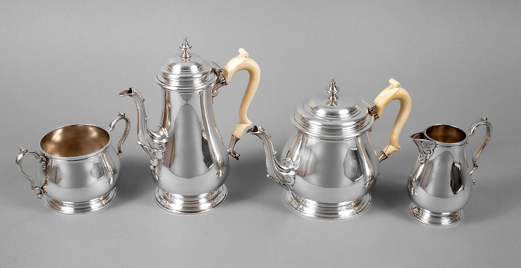 England massives Silberservice