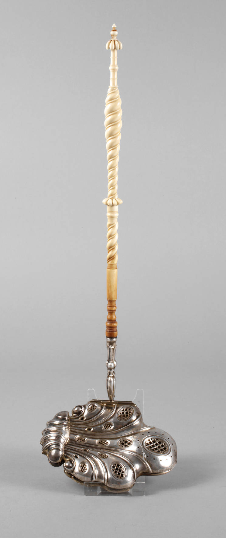 Biedermeier-Silberkelle mit Klappdeckel