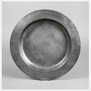 Kräftiger Taufbeckeneinsatz