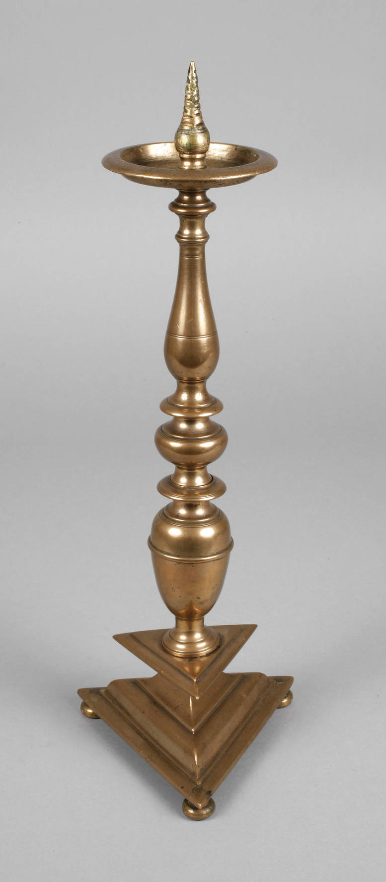 Hochbarocker Messingleuchter