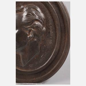 Paar Eisengussplaketten