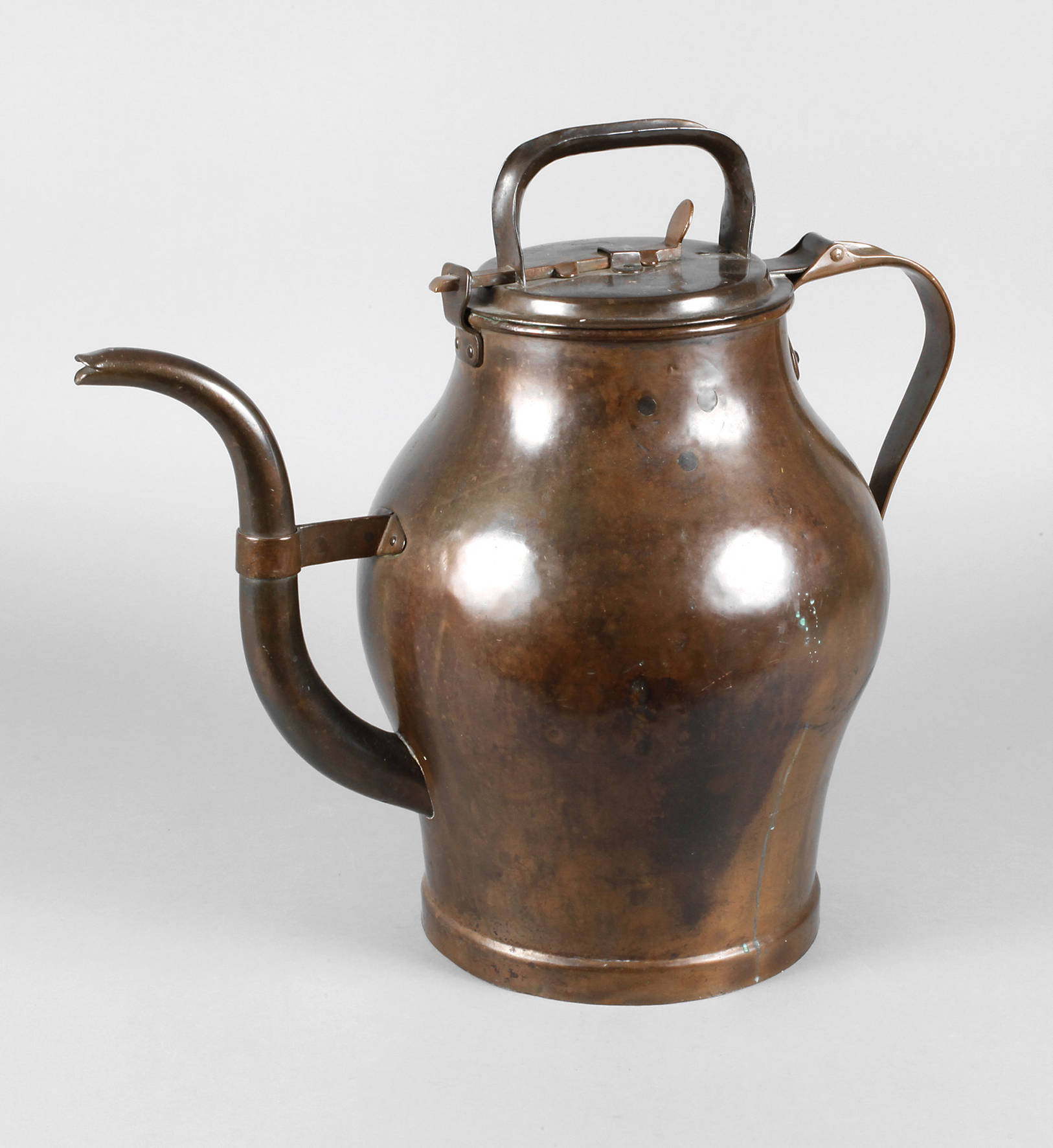 Große Kupferriegelkanne 1769