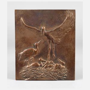 Bronzerelief mit Storchenmotiv