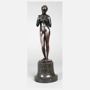 Josef Moest, stehender Mädchenakt