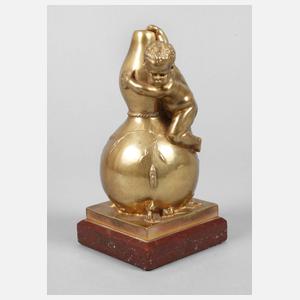 Louis Kley, Putto an einer Vase