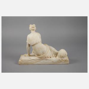 Alabasterfigur sitzende Griechin