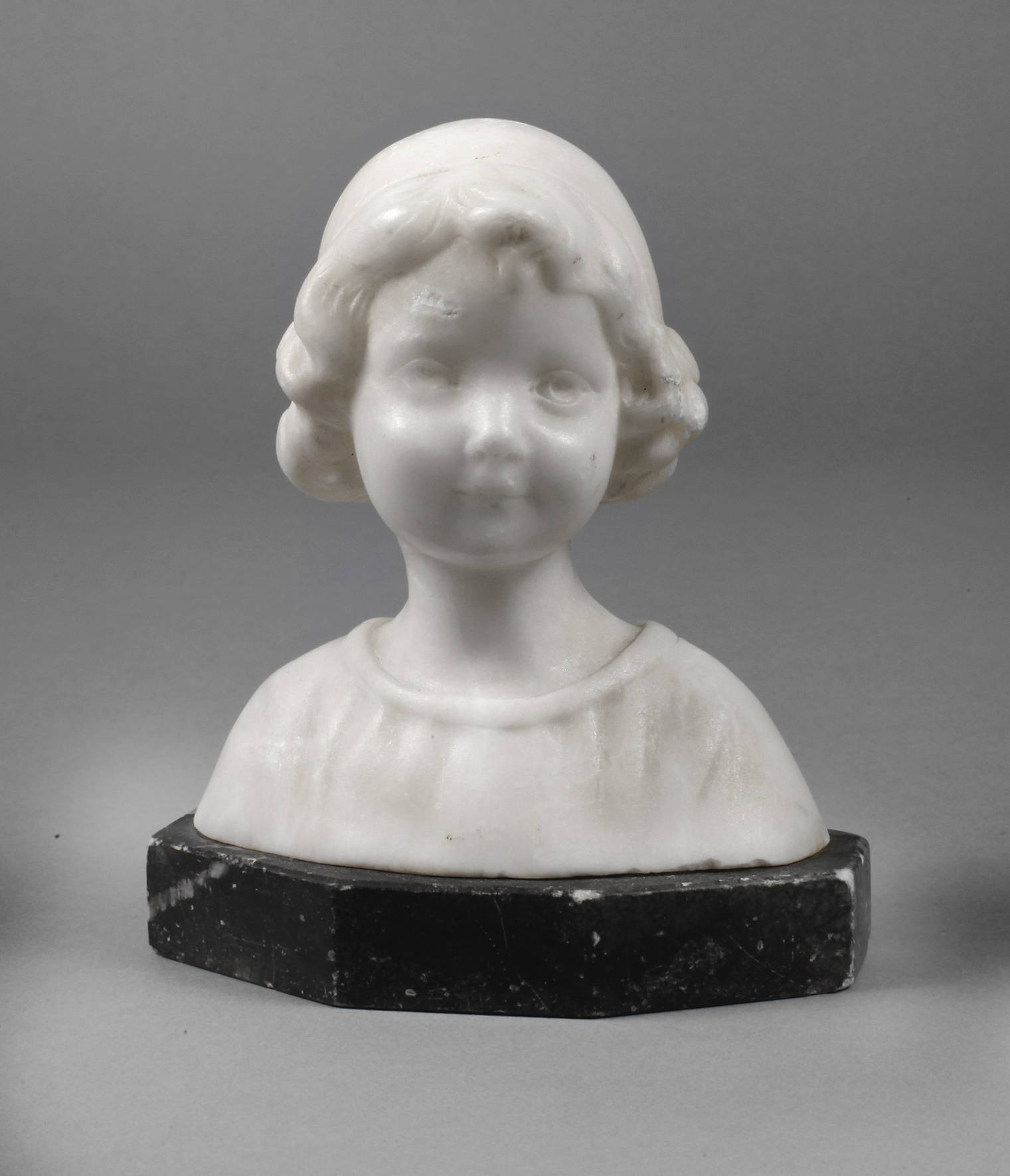 Hans Dietrich, Mädchenbüste