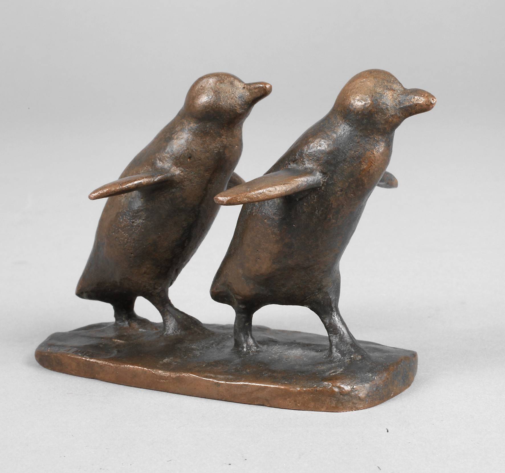 August Gaul, zwei laufende Pinguine