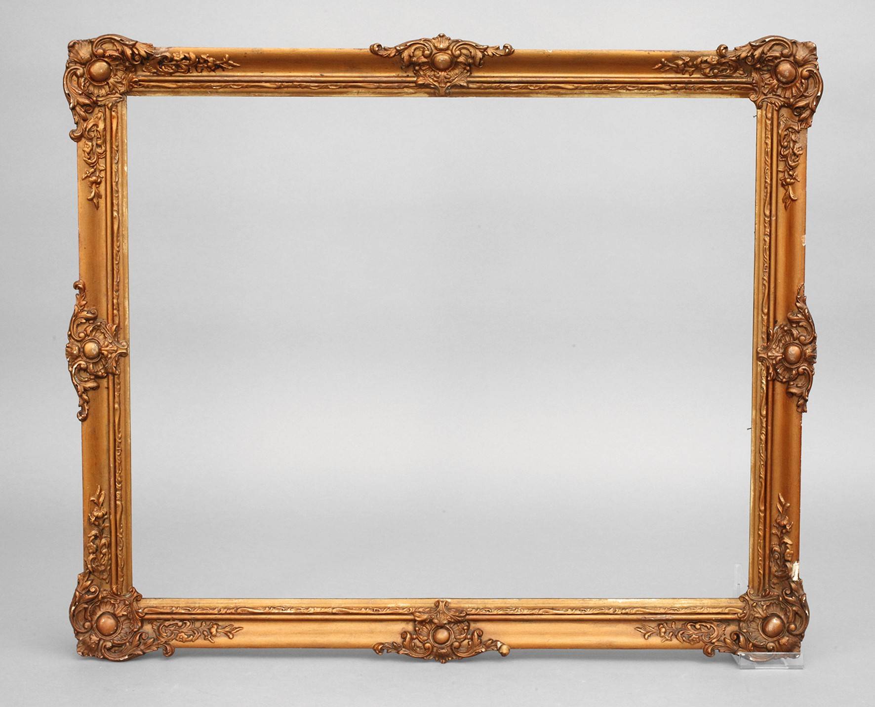 Zierlicher Gründerzeit-Goldstuckrahmen um 1870