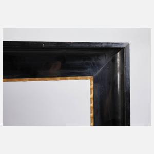 Drei schwarze Lackleisten