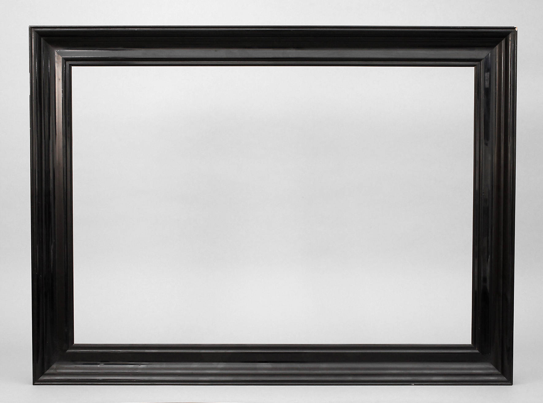 Schwarze Lackleiste um 1930