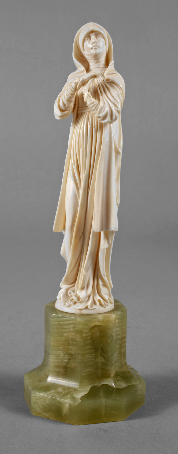 Elfenbein-Madonna