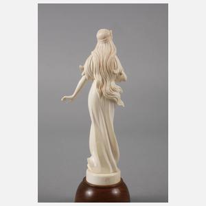 Elfenbeinschnitzerei Elfe