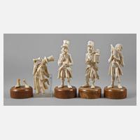 Vier Elfenbeinschnitzereien111