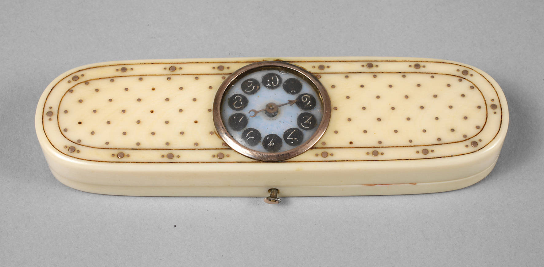 Feines Elfenbeinetui