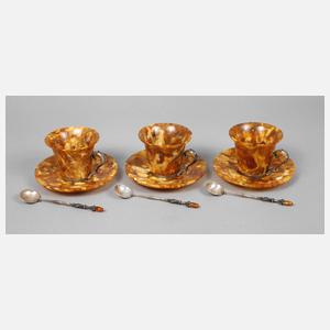 Drei Mokkatassen Bernstein