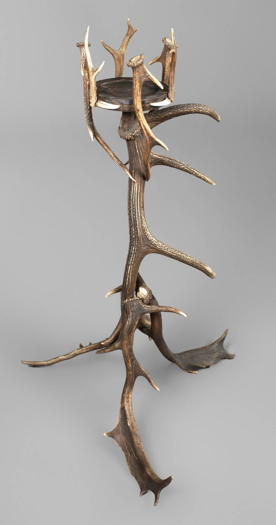 Jagdlicher Blumenständer