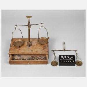Apothekerwaage und Gewichtssatz