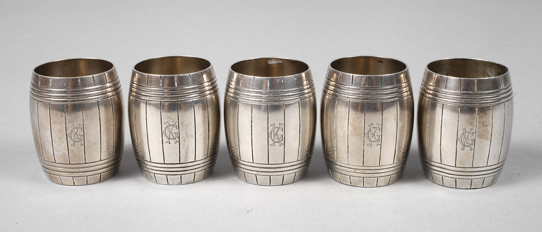 Fünf Schnapsbecher Moskau