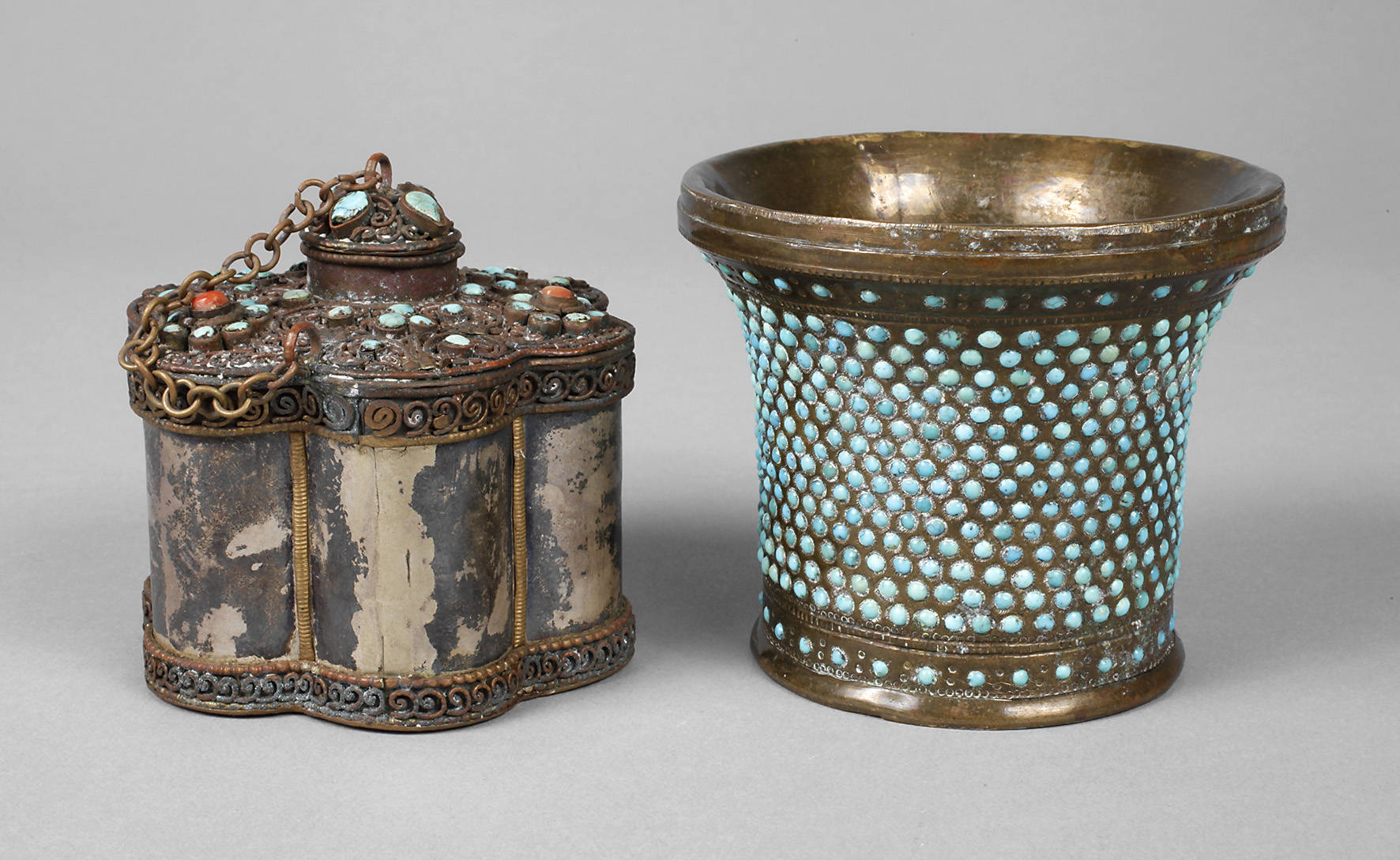 Zwei Gefäße Tibet