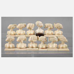 Zwölf Platzkartenhalter Elfenbein