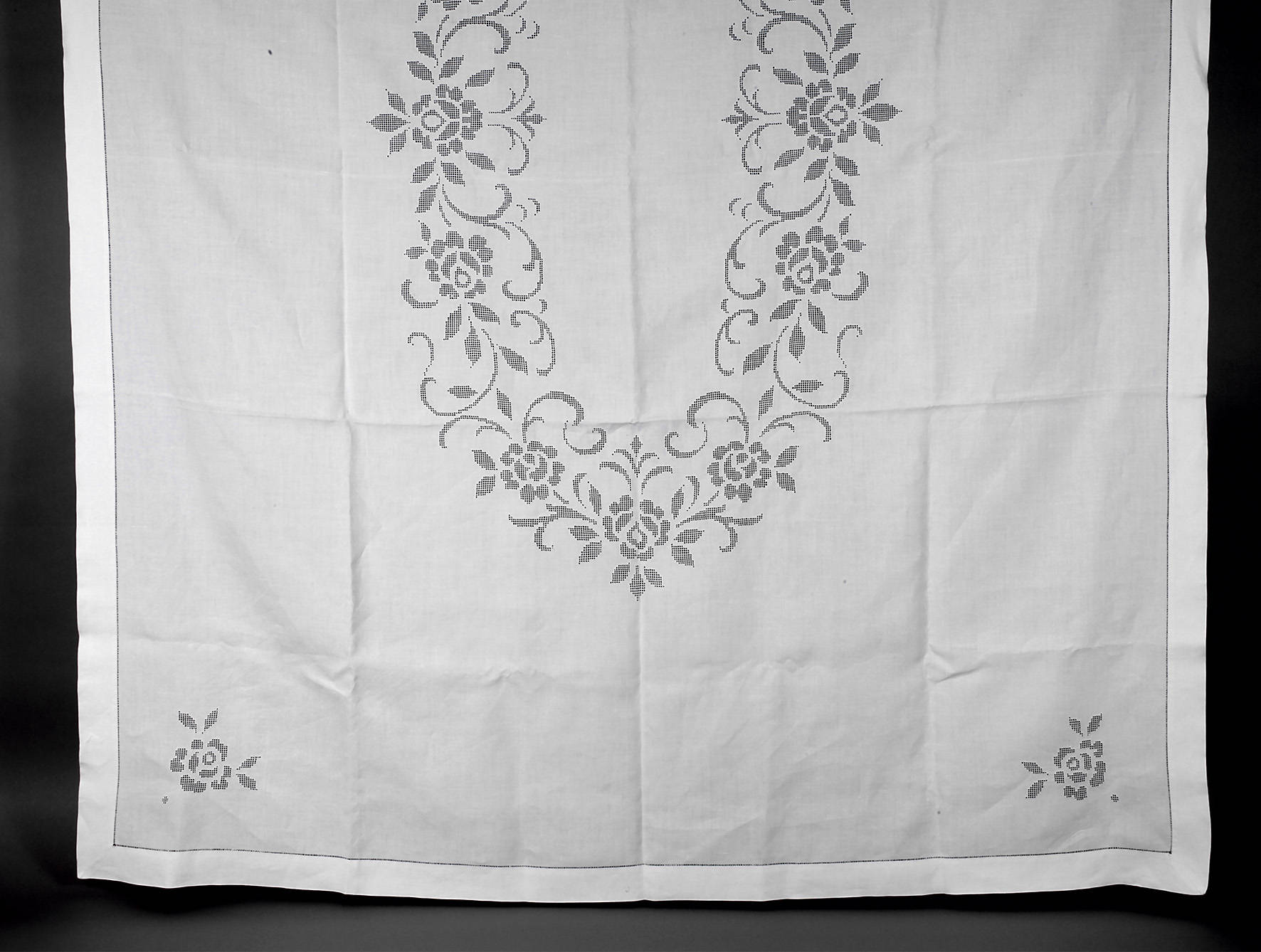 Tafeltuch Weißstickerei