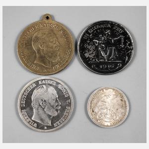 Zwei Münzen und zwei Medaillen Preußen