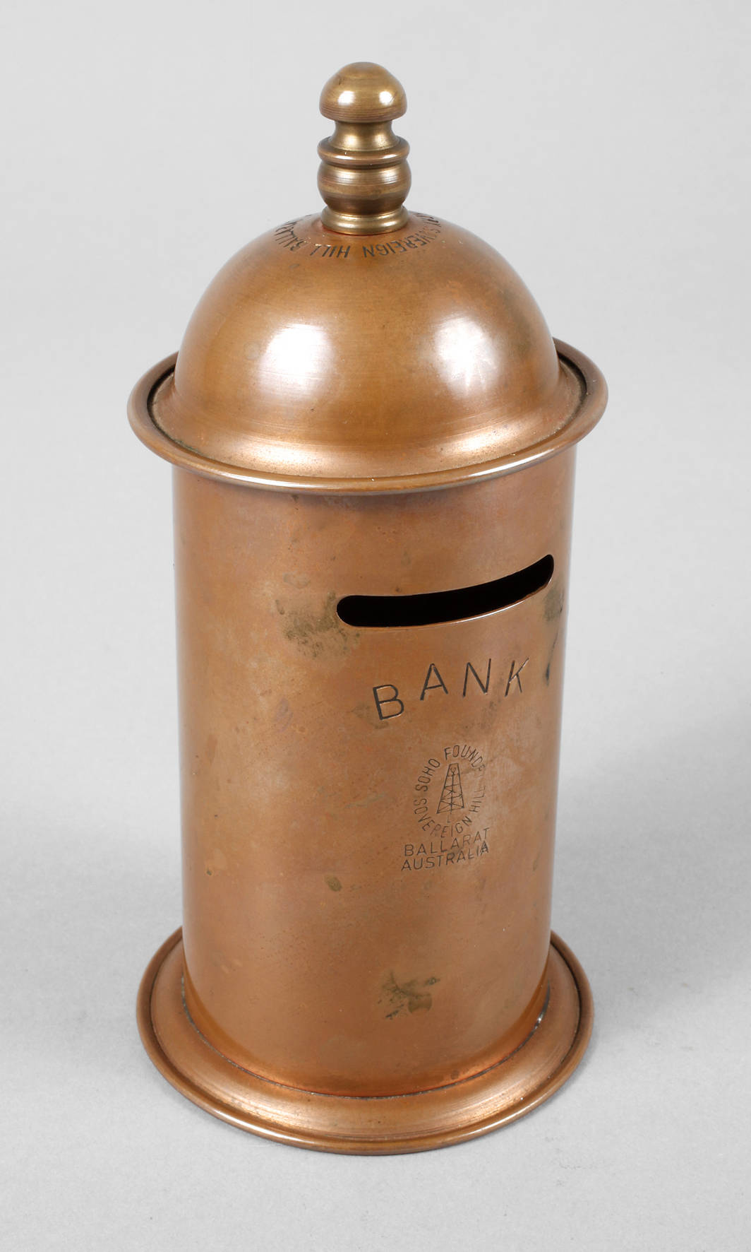 Spardose als Litfaßsäule