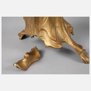 Figurenuhr mit zwei Beistellern