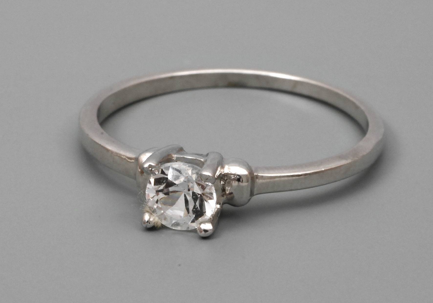 Solitärring mit Zirkonia