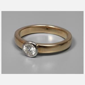 Solitärring mit Brillanten, ca. 0,33 ct