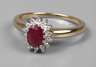 Damenring mit Rubin und Brillanten