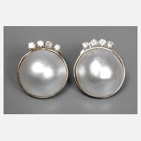 Paar Ohrstecker mit Brillanten und Mabe-Perlen111