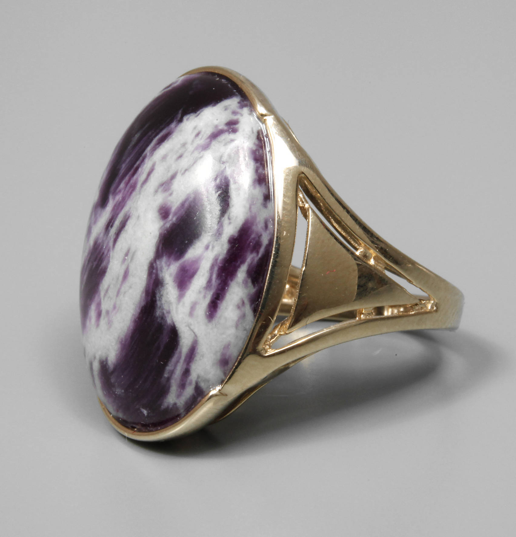 Damenring mit Tscharoit